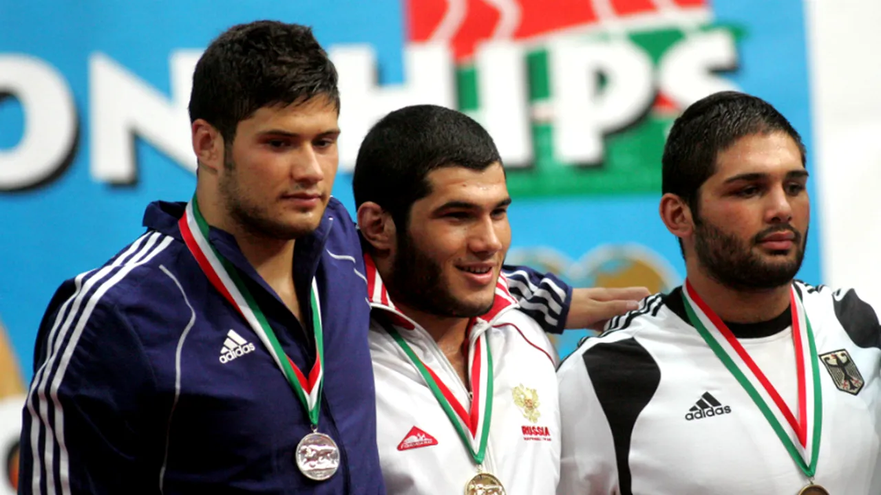 România a cucerit trei medalii în Ungaria, la CM Universitar de lupte. Pe plajă, tricolorii au luat aur mondial