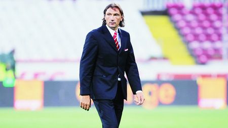 "Normal că Bonetti trebuia înlăturat! **Au fost aduse toate nulitățile în România!"