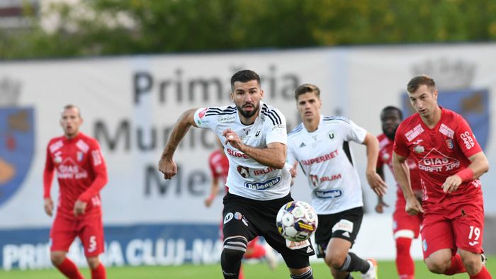Toni Petrea nu se poate baza pe patru jucători la meciul cu Universitatea Cluj, arbitrat de o brigadă de Liga Campionilor! Chindia luptă pentru o poziție liniștită