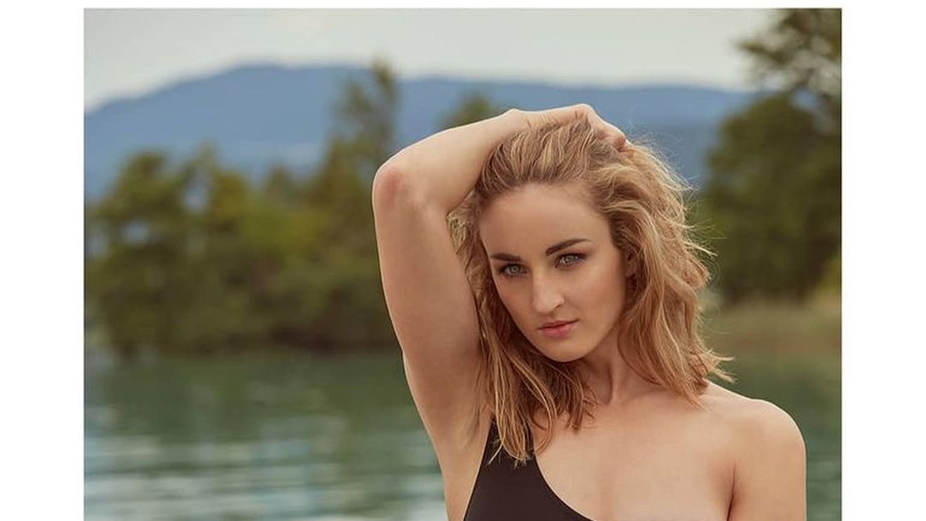 Înotătoarea Elena Krawzow, apariție incendiară în Playboy. Este prima ședință foto cu o sportivă paralimpică în revista dedicată barbaților