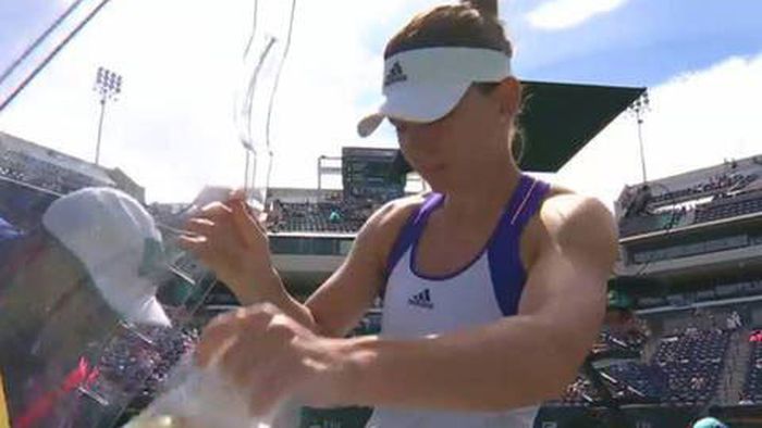 Halep explică victoria cu emoții în fața Vaidisovei: "E dificil să joci cu o adversară pe care nu o cunoști"