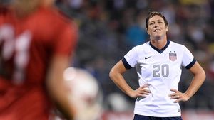 Abby Wambach, cea mai bună fotbalistă din lume în 2012, s-a retras din activitate