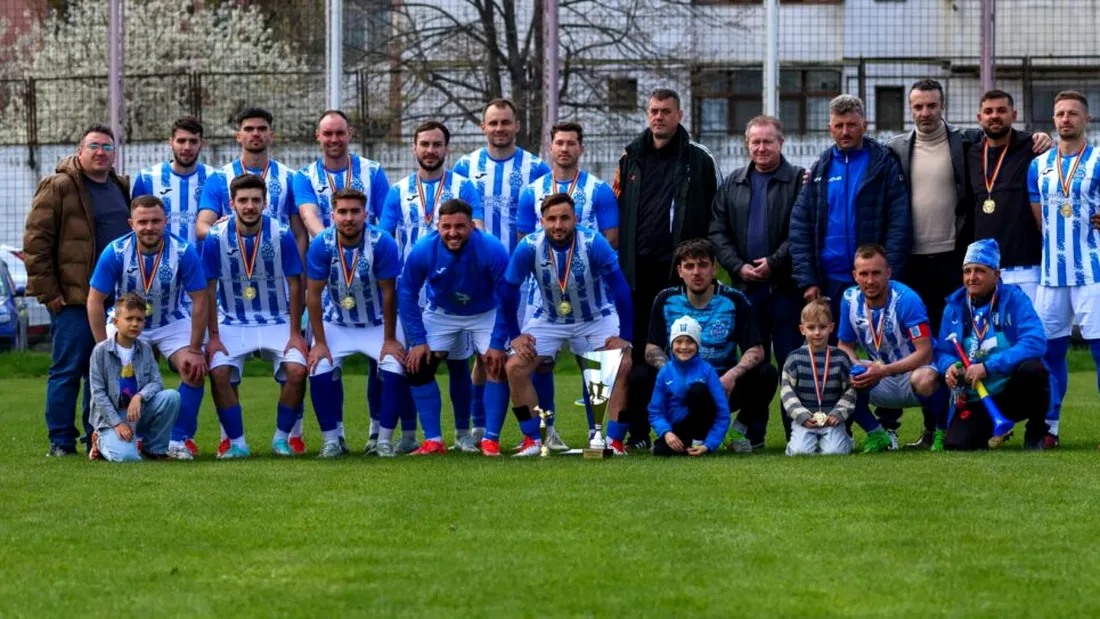 Hușana Huși a spulberat adversarele în Liga 4 Vaslui și a devenit campioană! Vedeta și căpitanul echipei, atacantul Vasile Buhăescu