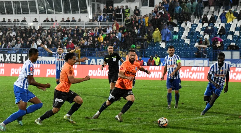 Universitatea Craiova, răpusă în Copou, chiar la debutul lui Emil Săndoi pe banca Iașiului! Poli Iași rezistă eroic și câștigă cu 2-0, pe o ploaie teribilă și un teren imposibil