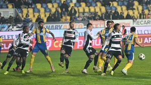 Echipa din Superliga se bate pentru play-off şi încearcă să mai facă transferuri: „Vrem să aducem în funcție de bugetul pe care îl avem”