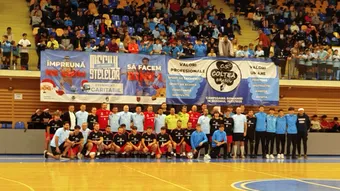 Meci caritabil la Brașov, pentru copiii defavorizați. Buga, Surdu, Ghioane sau Marian Constantinescu au fost printre personalitățile evenimentului