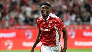 „Asta m-a convins 100%”. Dinamovistul Kennedy Boateng dă cărțile pe față la finalul anului în care a devenit cel mai bun stoper din Superliga. INTERVIU EXCLUSIV