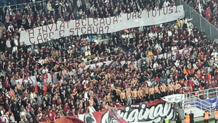 Duelul ultrașilor în CSA Steaua - Rapid! Ce bannere au afișat cele două galerii la meciul din Cupa României Betano | GALERIE FOTO