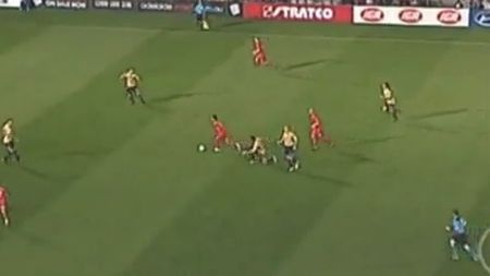 VIDEO** Fotbal de curtea școlii! Au driblat tot ce le-a ieșit în cale