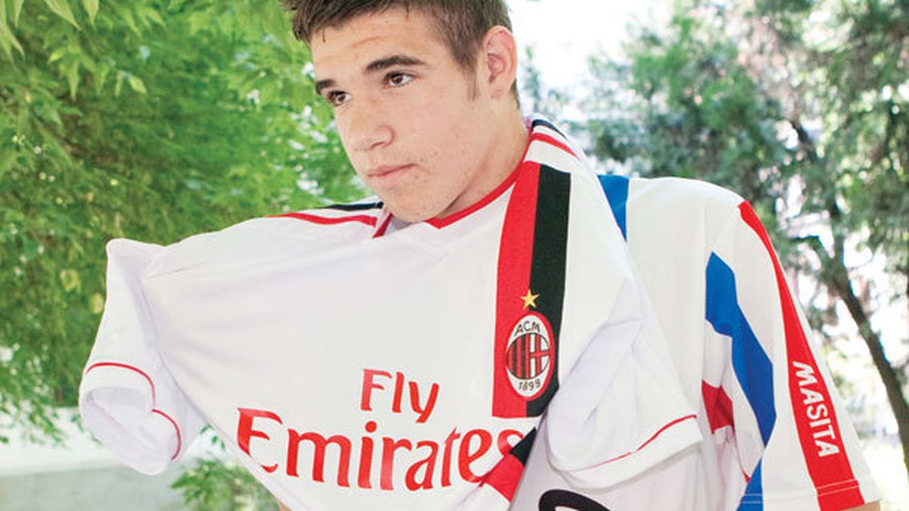 Gattuso de la Dunăre!** Un puști de doar 16 ani a prins transferul vieții: Alex Tudorie a semnat cu AC Milan