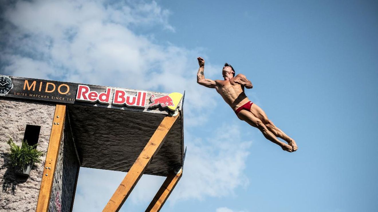 Acolo unde se avântă vulturii | GALERIE FOTO spectaculoasă cu victoria de la Mostar repurtată de Constantin Popovici, cel mai bun săritor în apă din România, țara cu foarte puține bazine. Pe ce loc s-a clasat Cătălin Preda