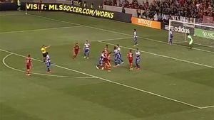 Momente unice în fotbal: "Râdeam ca nebunul, nu-mi venea să cred". VIDEO | Ce a făcut un jucător la 5 secunde după ce a intrat