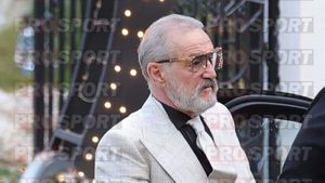 Gigi Becali şi-a făcut apariția cu mare stil la nunta fiicei lui Gică Hagi! Cum a arătat miliardarul de la FCSB