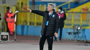 Cristiano Bergodi, mesaj pentru jucători și fani după victoria Craiovei cu Hermannstadt: „O să reglăm și aceste lucruri!”