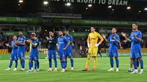 Dezastrul FCSB înseamnă falimentul Superligii! Fără banii din Europa, transferurile interne pe bani către echipa roș-albastră se sistează: „Avem toți o pierdere, nu doar domnul Becali. Dar așa e când avem moftul de a crede că suntem buni, dar de fapt ne tăvăelesc toți” | EXCLUSIV