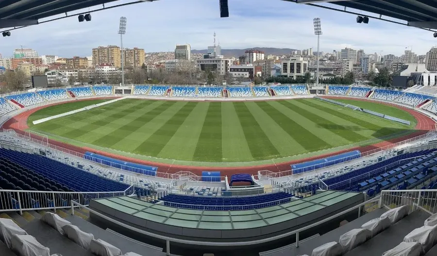 Stadionul pe care Kosovo își dispută meciurile de pe teren propriu. Sursă foto: Facebook / Football Federation of Kosova