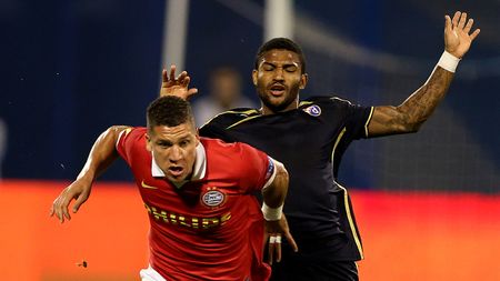 Gafă la un meci din Europa League! FOTO - Ce a apărut pe grafica televiziunii când Bruma a fost eliminat