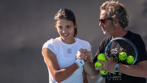 Spaniolii au scris despre „fiica românului Ian”: „Infidelitățile nebune ale Emmei Răducanu”