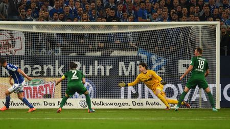 Bundesliga va implementa tehnologia pe linia porții din sezonul viitor