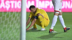 Naționala României a început cu stângul campania din Liga Națiunilor. Echipa pregătită de Cosmin Contra a remizat, 0-0 la Ploiești, cu Muntenegru, formație care s-a prezentat în România fără Jovetic și Marusic, vedetele lotului