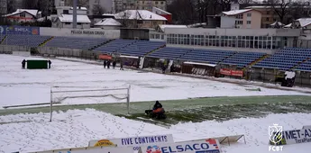 Cum arată terenul de la Botoșani înaintea meciului cu FCSB! Stadionul e înzăpezit. Măsurile luate de autoritățile locale