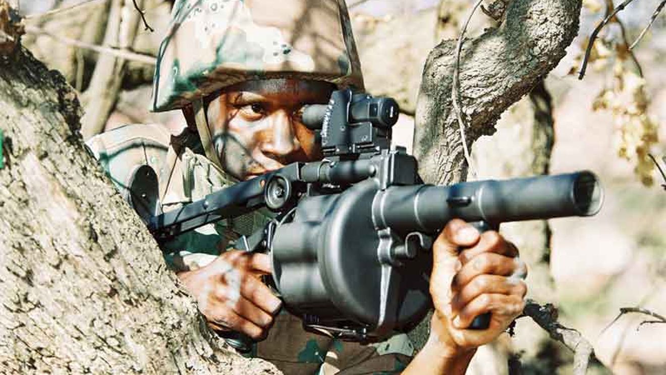 Armata sud-africană va fi "în stare de alertă" în timpul CM