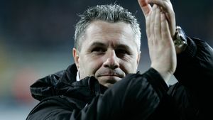 Șumudică e misterios:** "Nu discut de jocul Rapidului! O să vedeți în maximum o săptămână unde voi ajunge!"