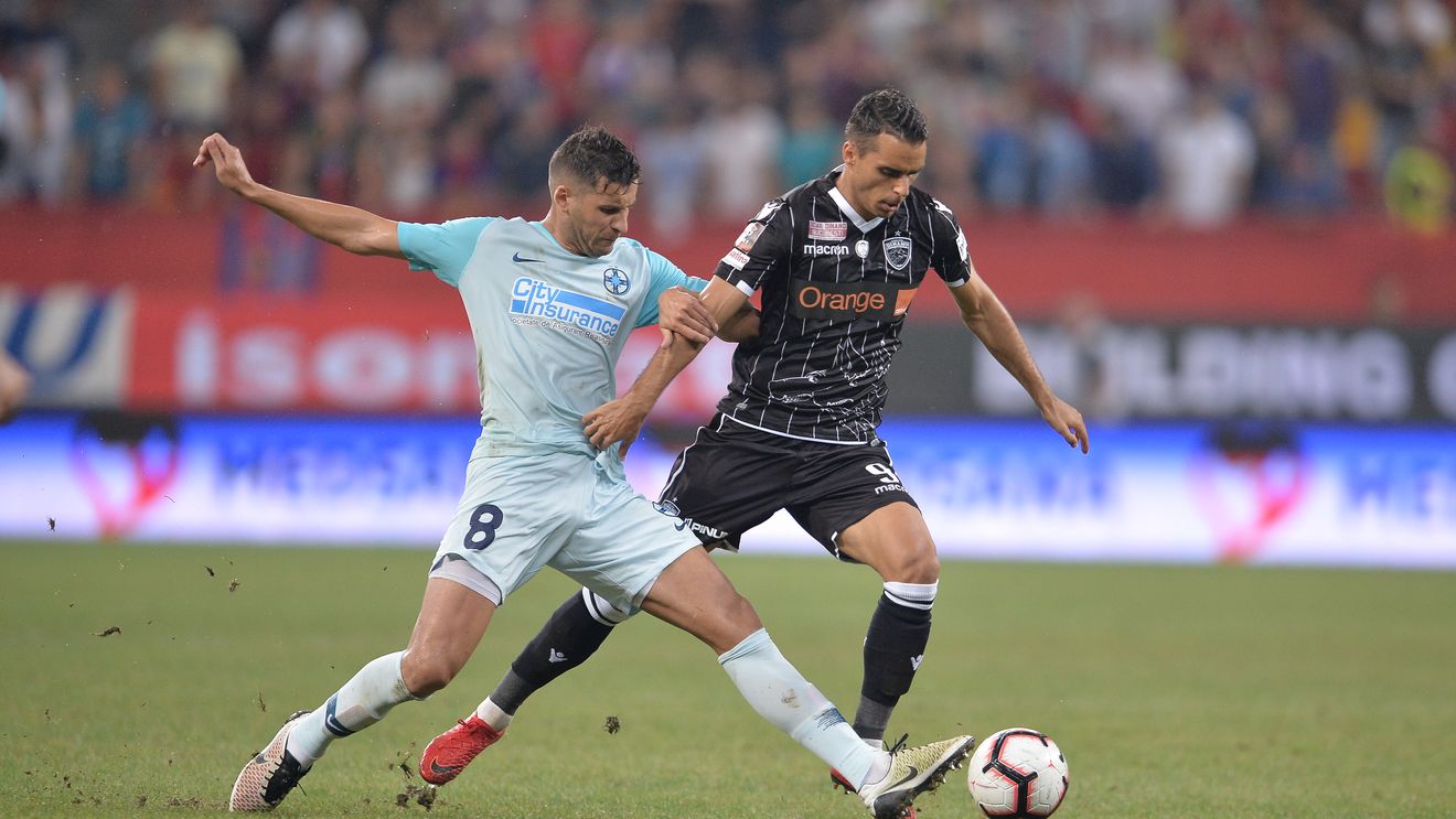 Trei idei după FCSB - Dinamo 3-3. Defensivele șvaițer, golul "născut" după nouă luni și broderiile din tribune 