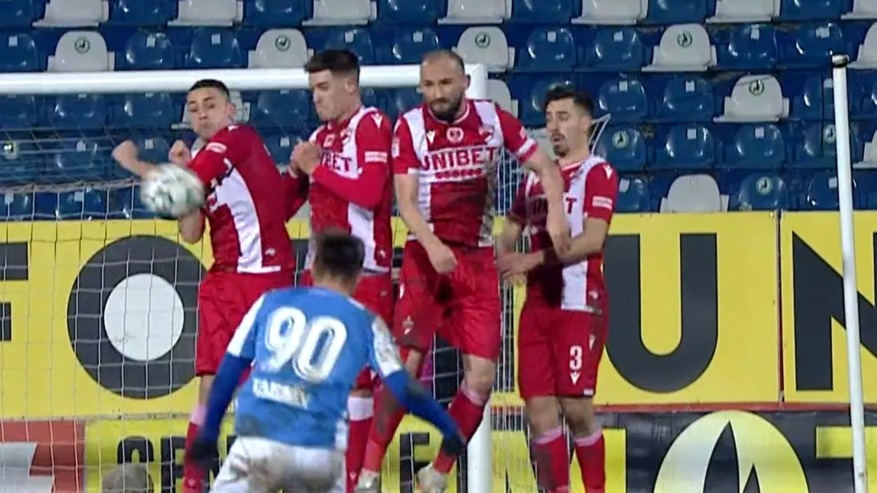 Scandalos! Dinamo, iertată la Iași de un penalty evident la hențul lui Andrei Blejdea! Decizie inexplicabilă a arbitrului Viorel Flueran | FOTO & VIDEO