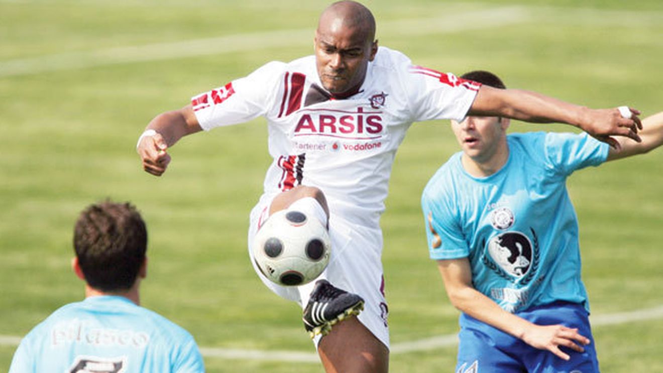 J.P., tot în Giulești?