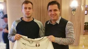 OFICIAL | Primul transfer făcut de Astra. Filip Mrzljak a semnat pe 3 ani