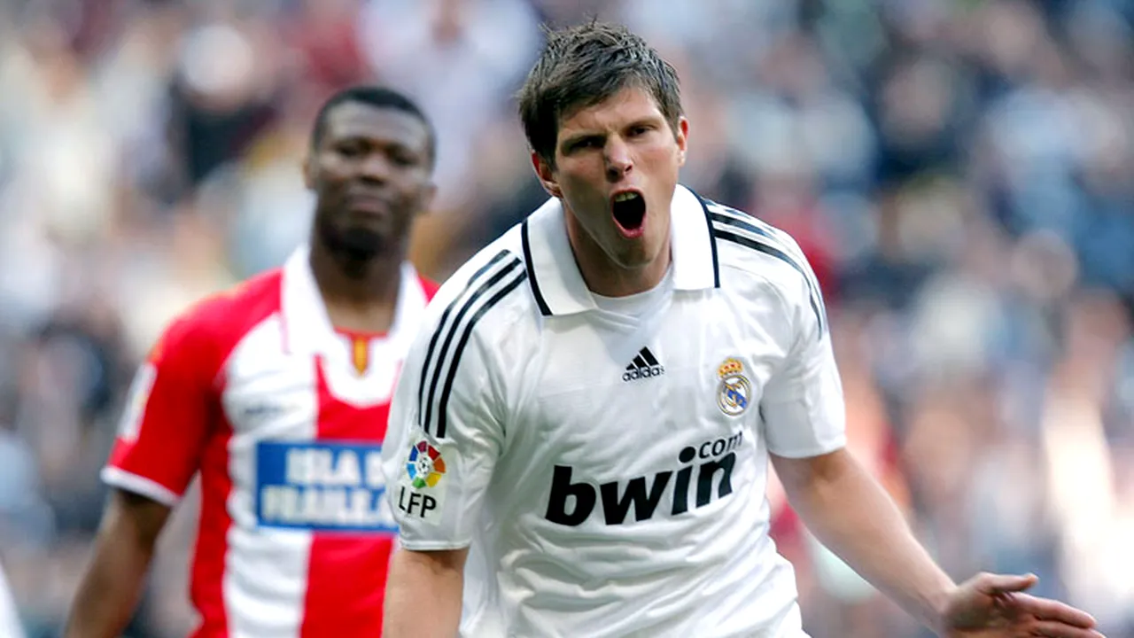 Real a acceptat ofertă lui Stuttgart pentru Huntelaar