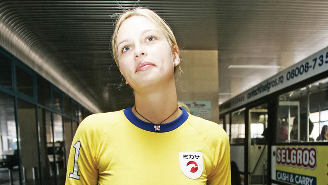 Prin urechile acului! Voleibalista Iuliana Nucu a fost lovită de o mașină în timp ce se afla în apropierea propriului autoturism