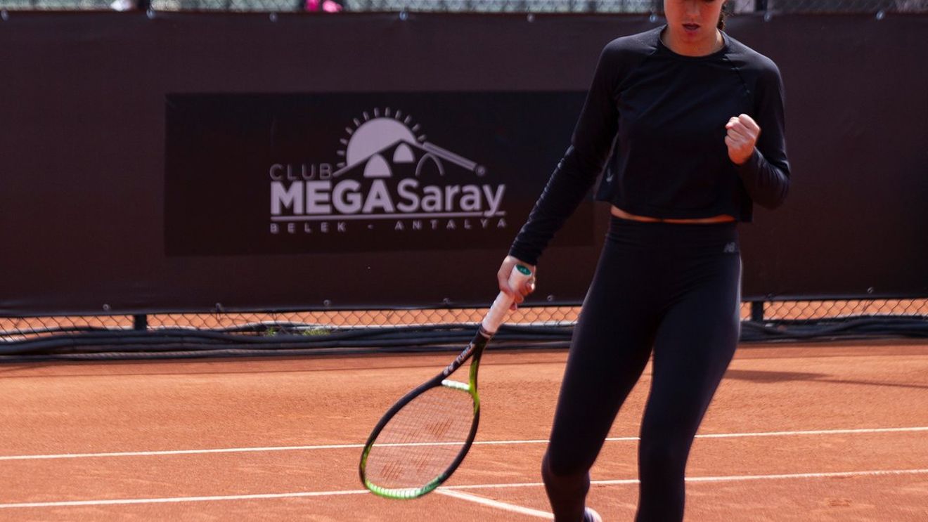 GALERIE FOTO | 1 Mai, zi memorabilă pentru Sorana Cîrstea. Frumoasa tenismenă a dezvăluit ce făcea în urmă cu fix 25 de ani