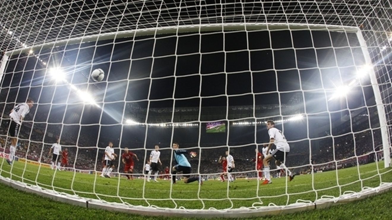 FIFA schimbă fața fotbalului! "E o mică revoluție!"** Noile reguli intră în vigoare chiar de mâine: primul meci la care se vor aplica