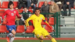 Cea mai mare surpriză oferită de Liga I în 2014. A prins numai 4 meciuri și e lăudat de toată lumea. Inter, Arsenal și Ajax îl vor