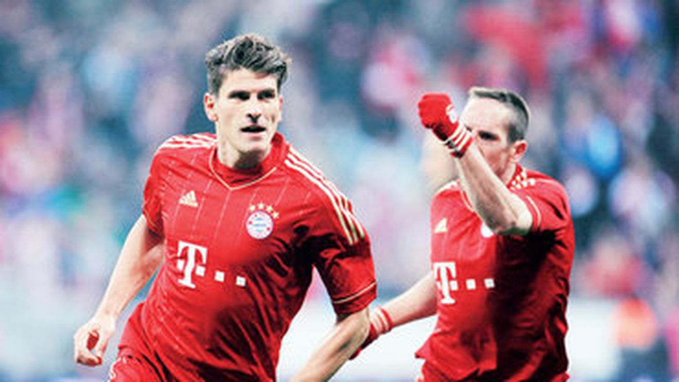 Gomez, golgheterul Bundesliga: **"Nu sunt atât de nebun să mă compar cu Messi"