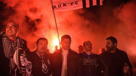 PAOK e noua campioană a Greciei! Răzvan Lucescu aduce titlul pe "Toumba", după o pauză de 34 de ani. LIVE VIDEO | Show de zile mari la Salonic. Mii de torțe luminează orașul