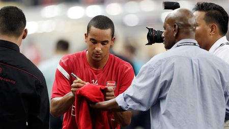 FOTO Arsenal își schimbă "părul" după 20 de ani:** aproape toată Londra va avea aceleași "haine"! Vezi cum vor arăta viitoarele tricouri ale "tunarilor" și cine o va îmbrăca pe City