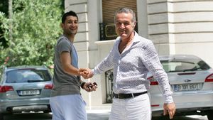 L-a ÎNJURAT pe Galamaz și a sărit să-l BATĂ‚ pe Bourceanu!** Cele 5 "PĂ‚CATE" pe care Becali i le-a iertat lui Florin Costea