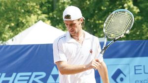 Cruciat și Ungur, scoși din prima