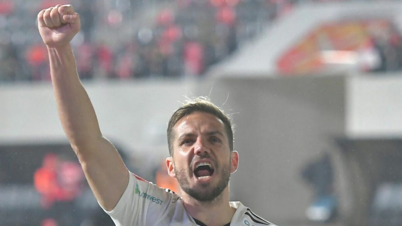 Explozie de oferte pentru Alex Chipciu. Cei care sunt împotriva celor de la CSA Steaua s-au dezlănțuit pe internet și au transformat declarația fostului jucător de la FCSB într-una virală: „Primește must gratuit pe viață, de la Slobozia”