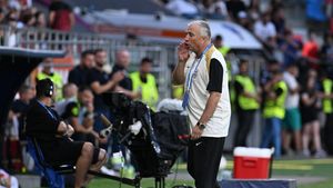 Dan Petrescu s-a luat de jucătorii săi: „Nu am arătat bine fizic. Trebuie să muncească mai mult”