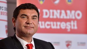 „Toți încercăm să-l îmbârligăm”. Cristi Borcea e lovitura fabuloasă pe care dinamoviștii vor să o dea în acționariat