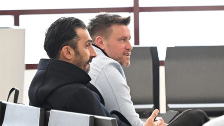 Charalambous caută de muncă pentru el și Pintilii. A fost văzut la meciul fostei sale echipe