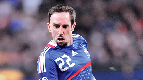 Idolul lui Răzvan Raț este francezul Ribery