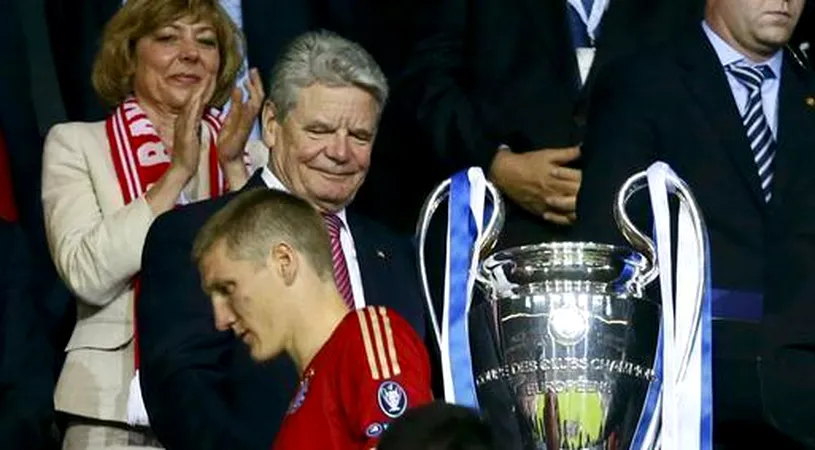 Mourinho renunță la unul dintre cei mai buni mijlocași de la Euro pentru transferul mult visat!** Schweinsteiger, dorit pe Bernabeu!