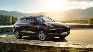 Bridgestone echipează noul Porsche Cayenne. Colaborarea marchează revenirea la echipamentul original pentru Porsche