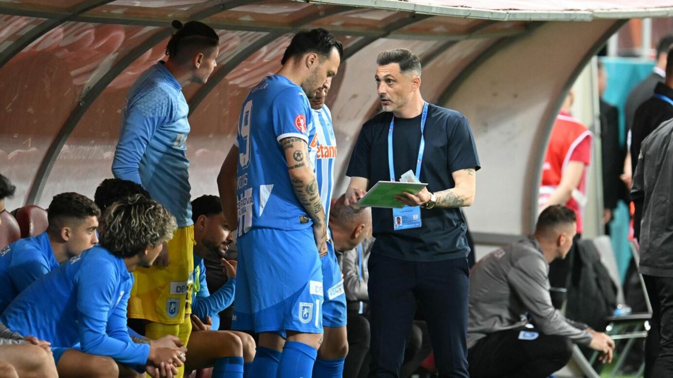 Mirel Rădoi a fost aproape să-şi dea demisia de la Universitatea Craiova la finalul derby-ului cu Rapid. Care a fost motivul. EXCLUSIV