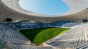 Super-amical stabilit pe noul stadion din Craiova! Mircea Lucescu revine în țară pentru o partidă de lux cu România